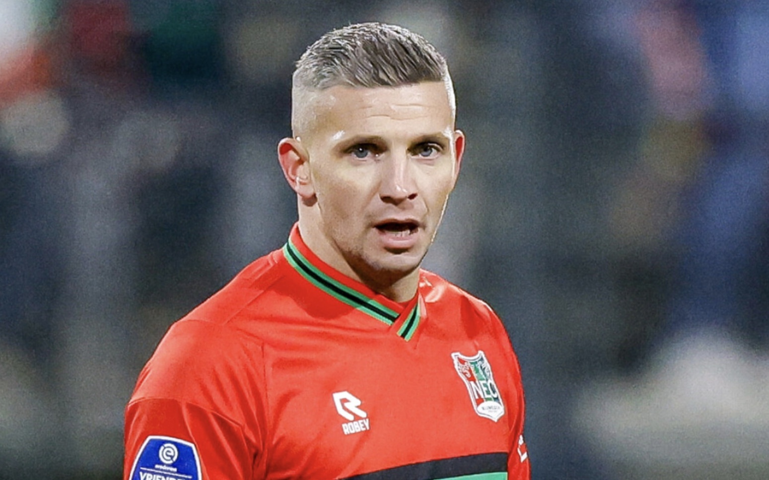 更是战术上 更是战术上